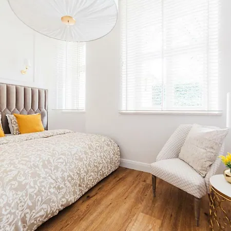 Apartamento Golden Place *