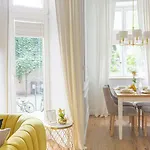 Golden Place Διαμέρισμα *