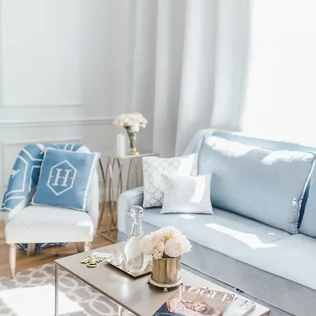 Golden Place Apartament *