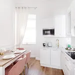 Apartment Golden Place