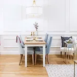 Apartment Golden Place *
